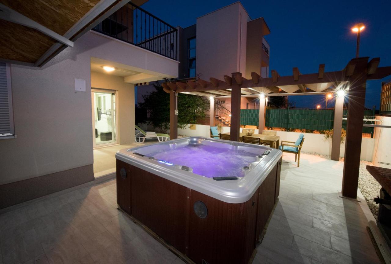 Apartment Miss Tina Τρογκίρ Εξωτερικό φωτογραφία