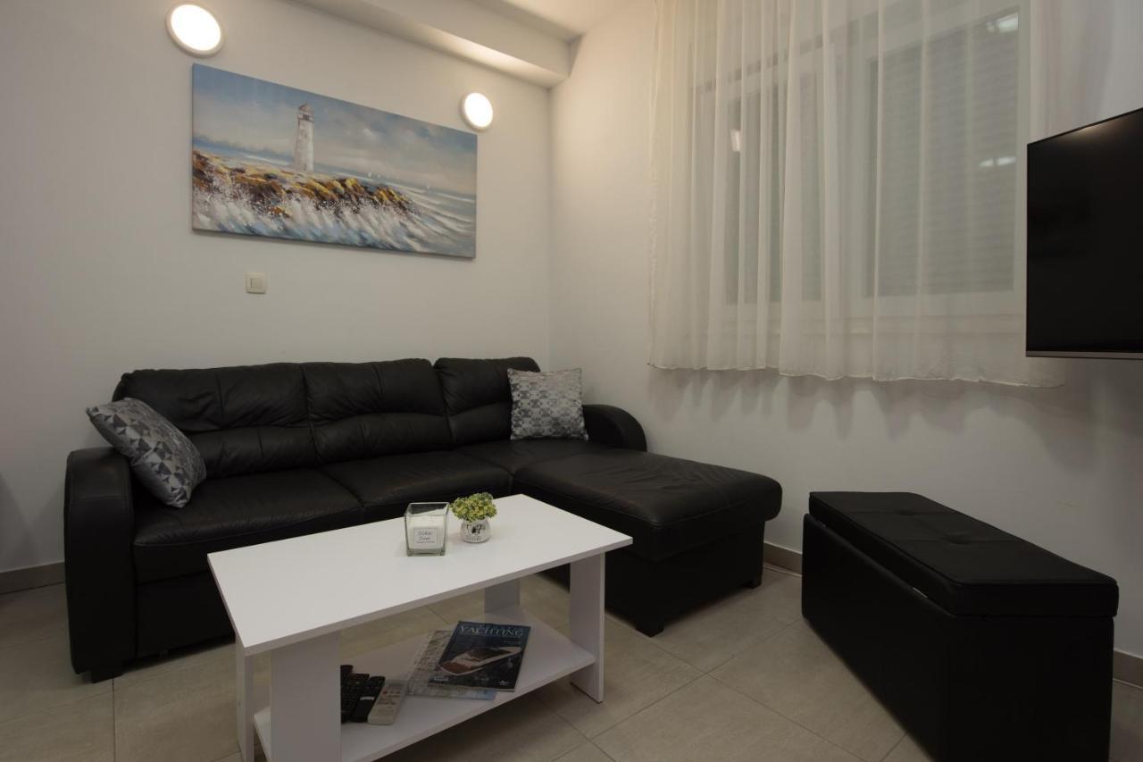 Apartment Miss Tina Τρογκίρ Εξωτερικό φωτογραφία