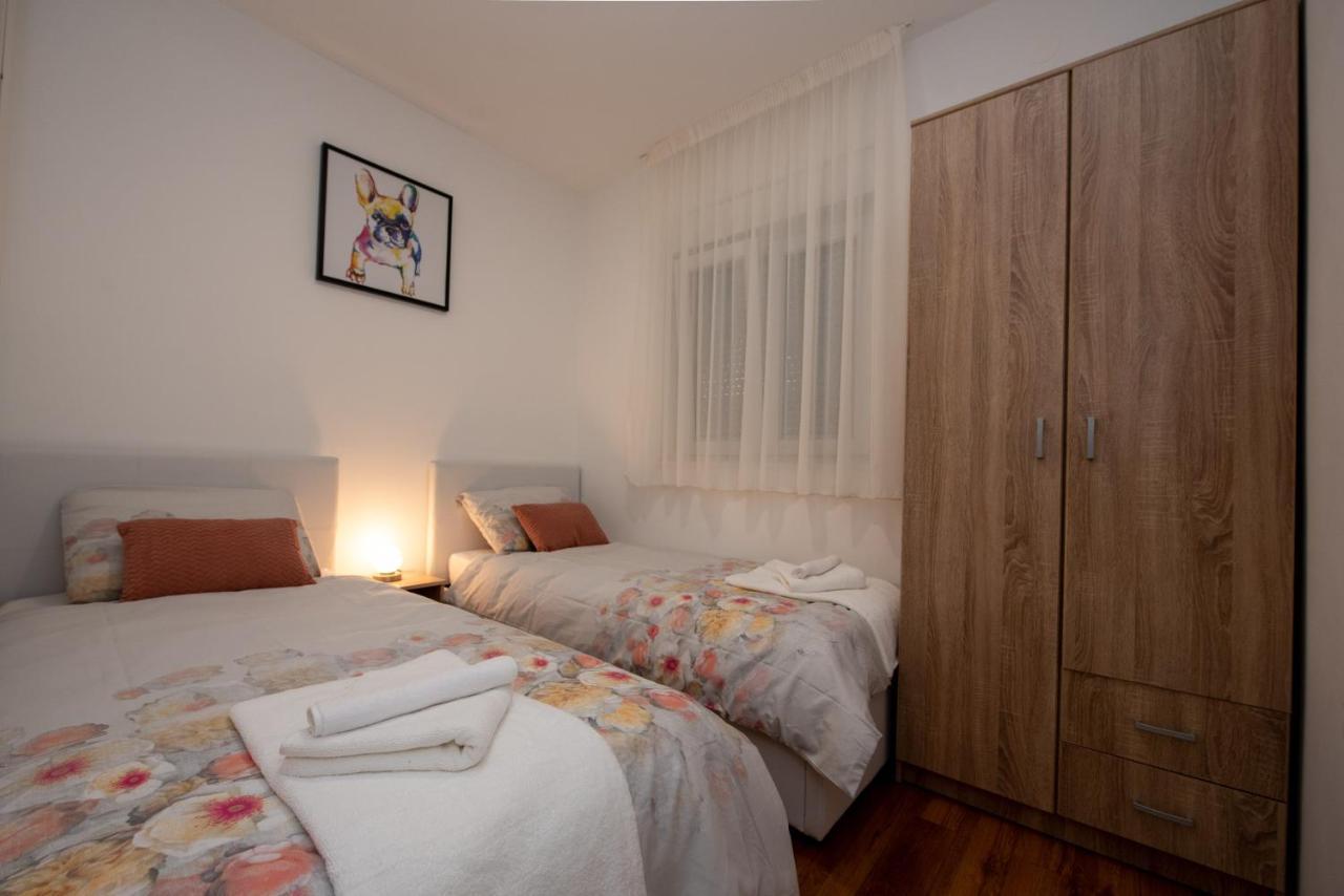 Apartment Miss Tina Τρογκίρ Εξωτερικό φωτογραφία
