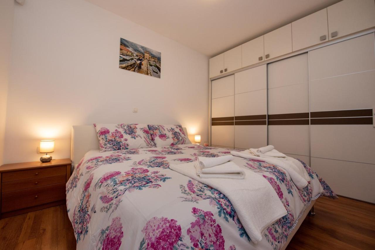 Apartment Miss Tina Τρογκίρ Εξωτερικό φωτογραφία