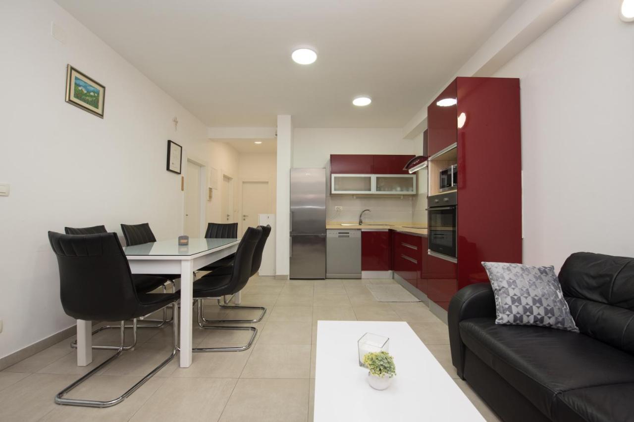 Apartment Miss Tina Τρογκίρ Εξωτερικό φωτογραφία