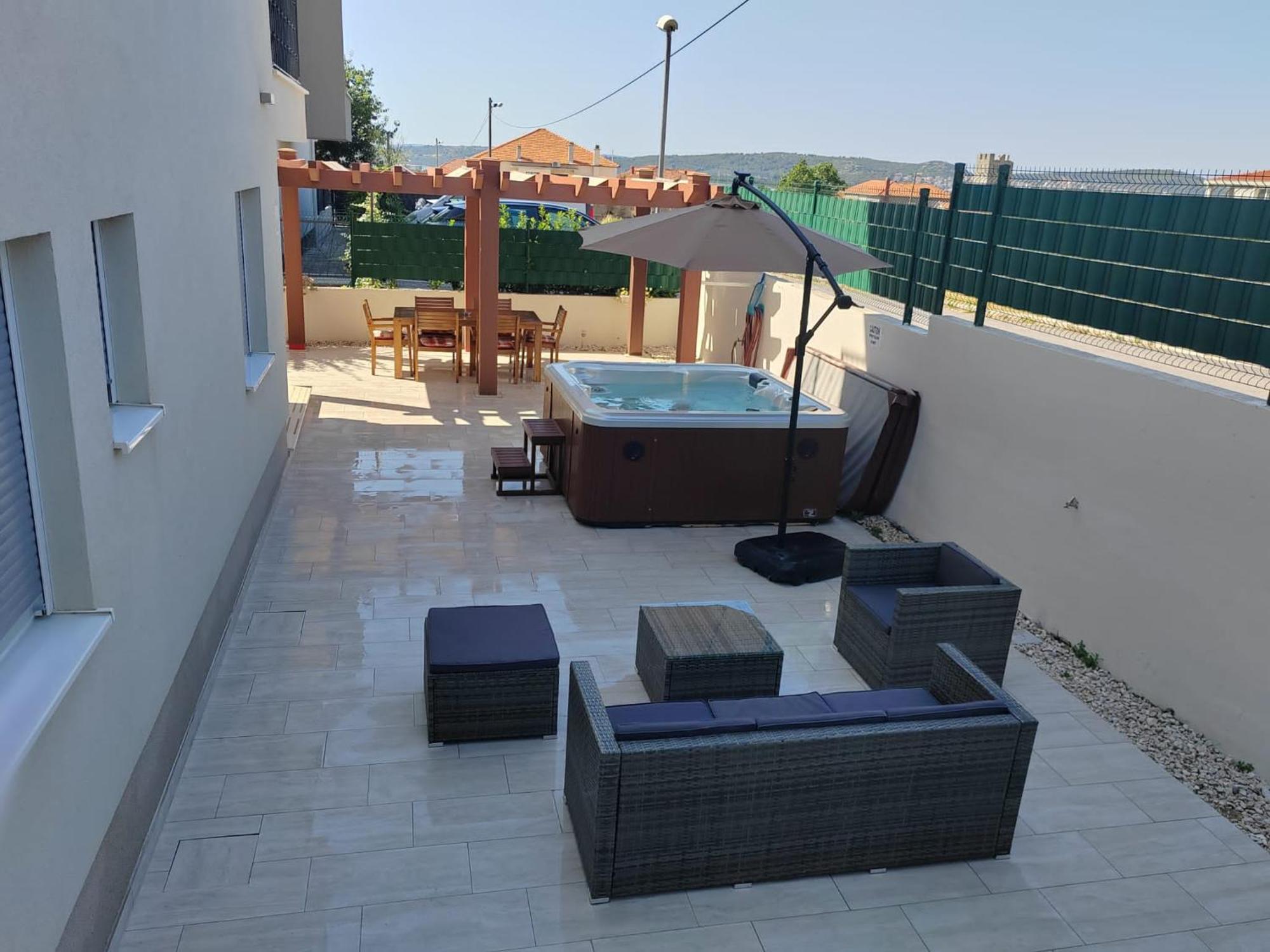 Apartment Miss Tina Τρογκίρ Εξωτερικό φωτογραφία
