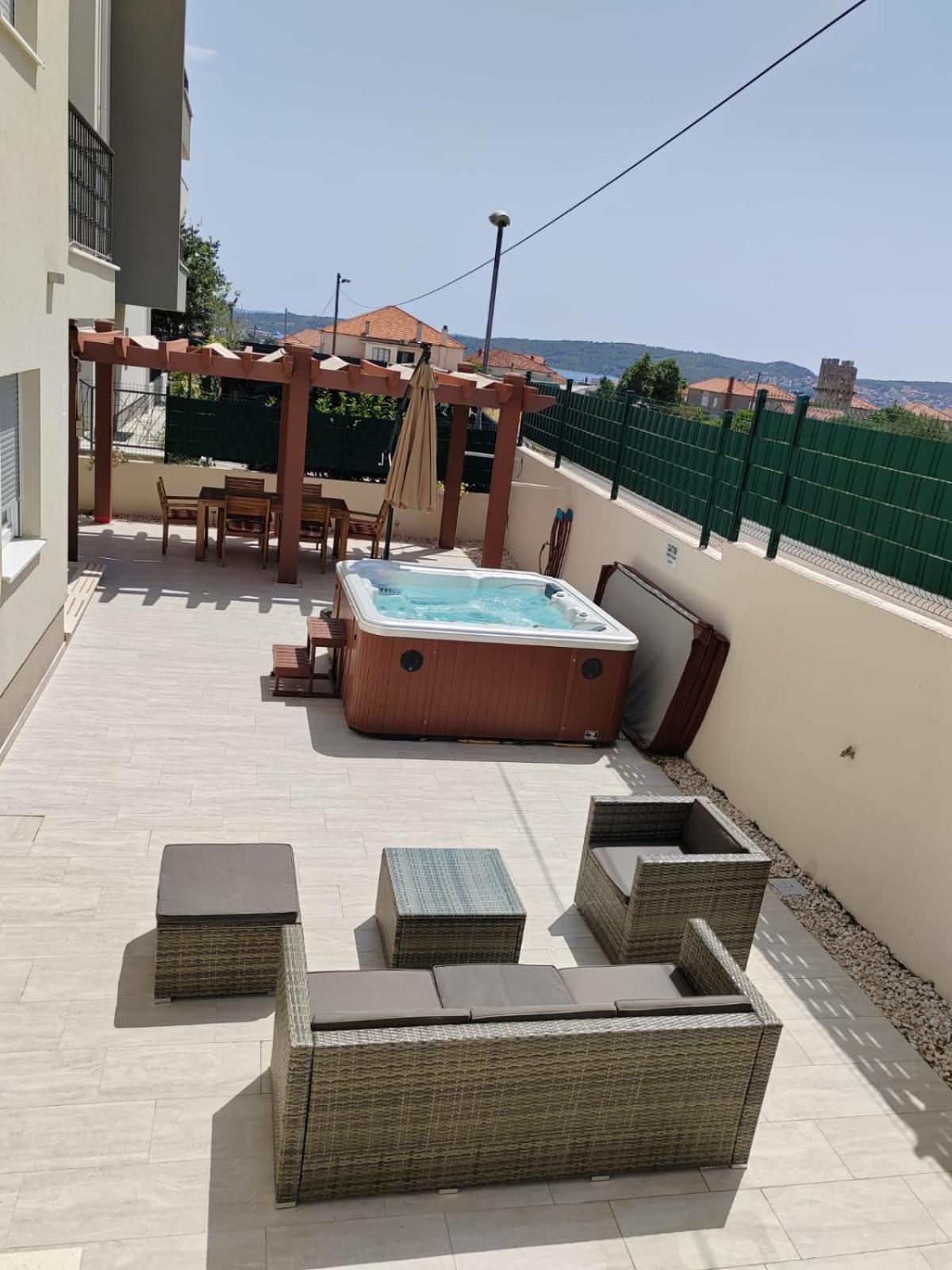 Apartment Miss Tina Τρογκίρ Εξωτερικό φωτογραφία
